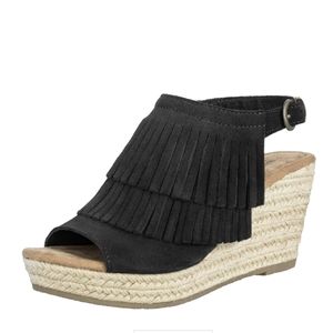 Minnetonka Black Wedge Sandals